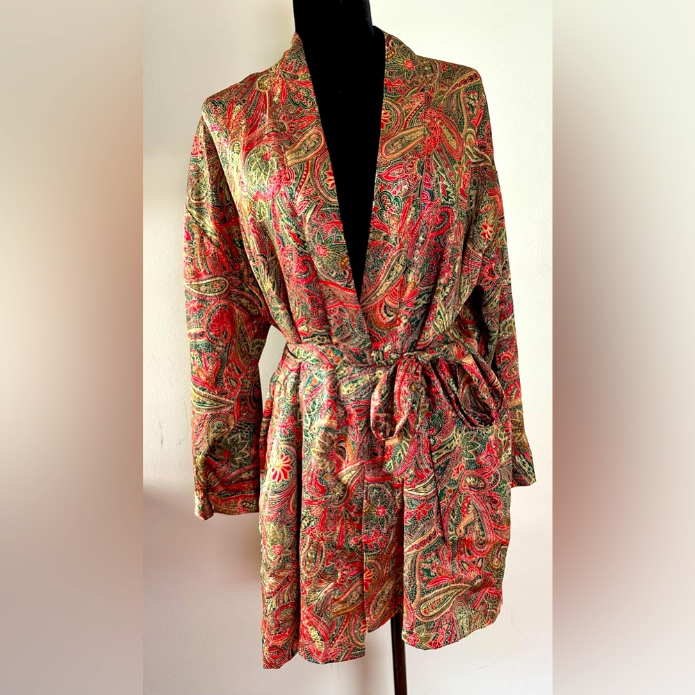 Victoria Secret Women's Robe‎